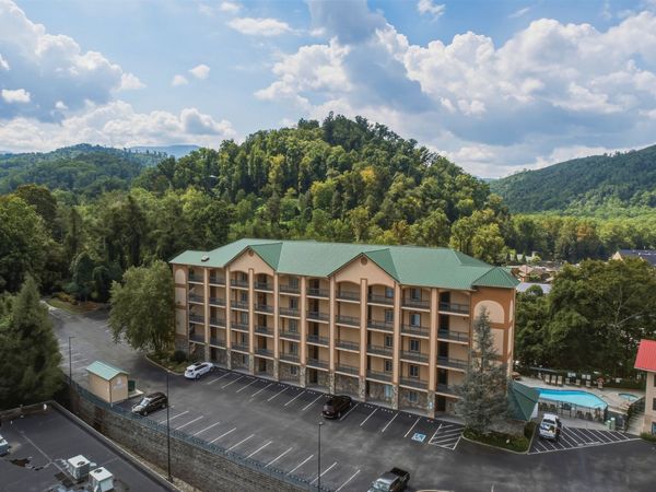 120 Bon Air Dr , Unit 2042, Gatlinburg, TN 37738