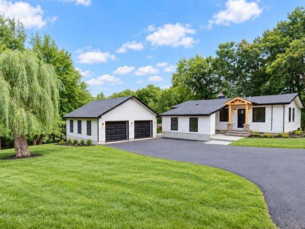 104 Heron Bay, Milford, PA 18337