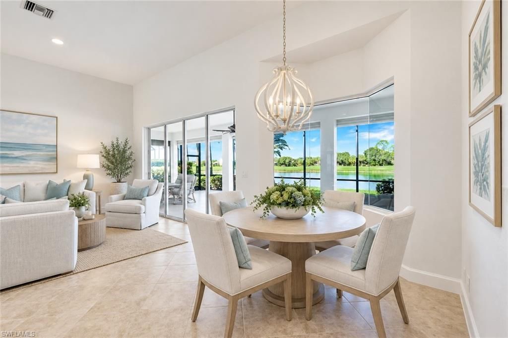8737 Mustang Island Cir, Naples, FL 34113 Photo
