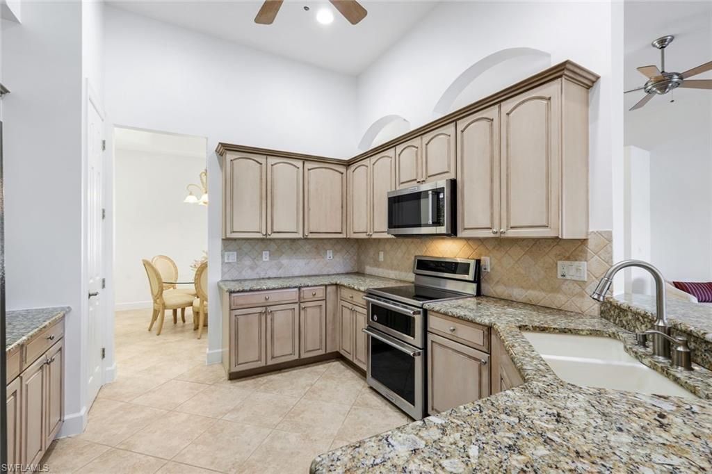 8737 Mustang Island Cir, Naples, FL 34113 Photo