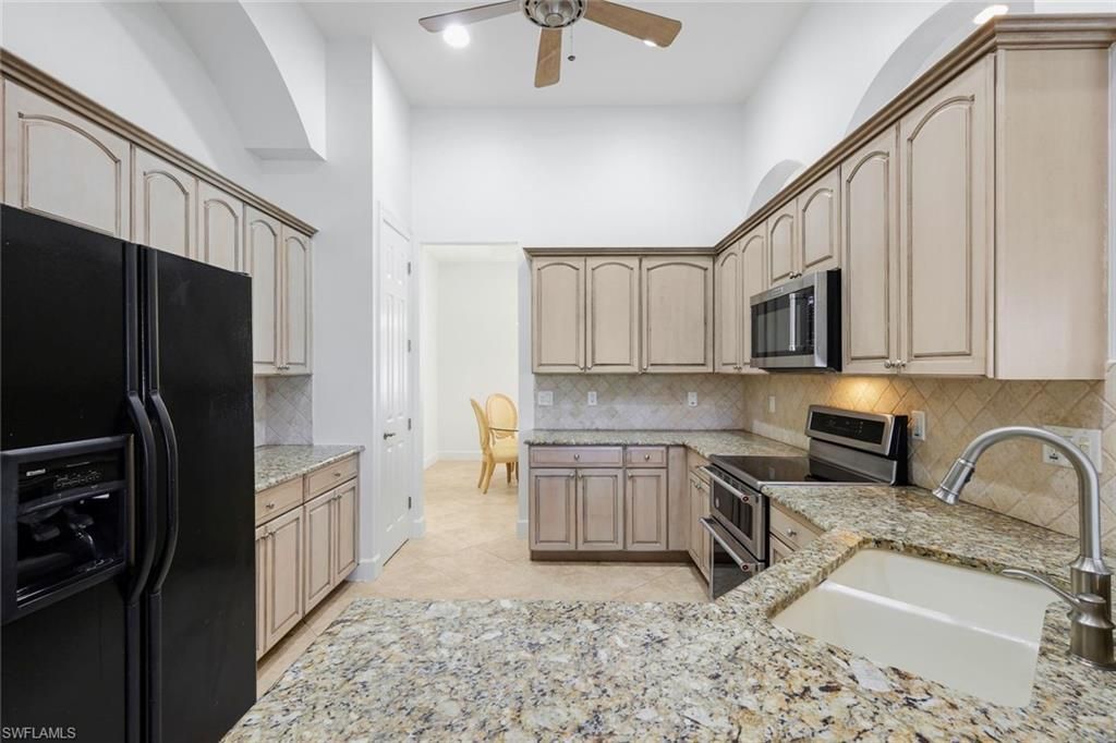 8737 Mustang Island Cir, Naples, FL 34113 Photo