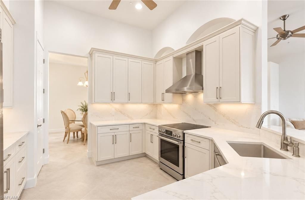 8737 Mustang Island Cir, Naples, FL 34113 Photo