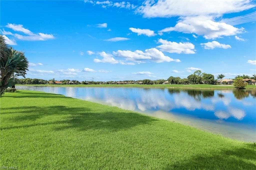 8737 Mustang Island Cir, Naples, FL 34113 Photo
