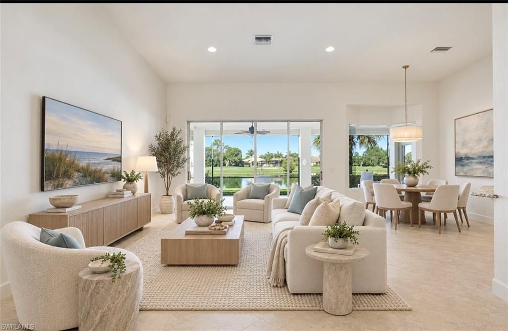 8737 Mustang Island Cir, Naples, FL 34113 Photo