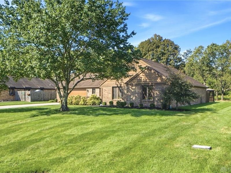 1013 Cardinal Drive, Enon Vlg, OH 45323 Photo 3