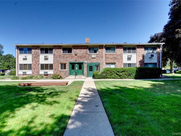 2453 Union Boulevard , Unit 39B, Islip, NY 11751