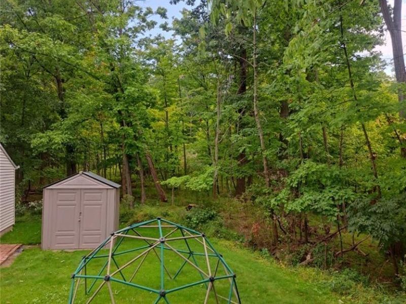 24150 Glenbrook Boulevard, Euclid, OH 44117 Photo 3