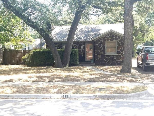 2336 Carnation Avenue , Fort Worth, TX 76111
