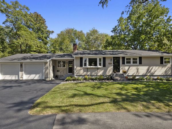 146 Helen Dr, Marlborough, MA 01752