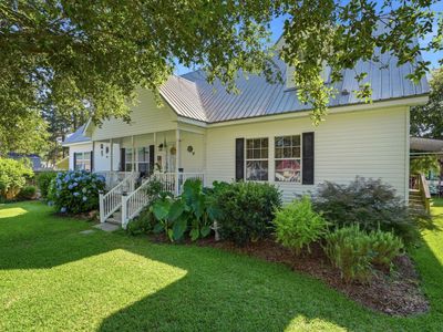 116 Sparrow Street, Bonneau, SC 29431