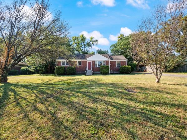 2821 Emery Dr , Nashville, TN 37214