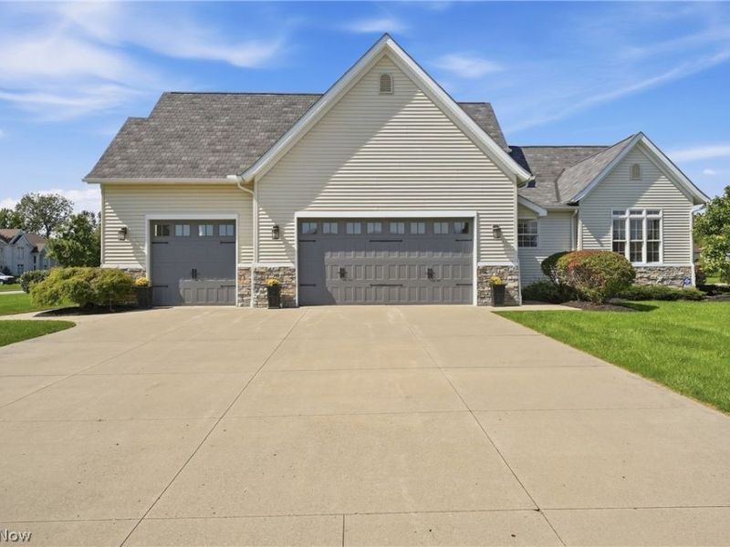 3800 Belle Terreno Way, Canfield, OH 44406 Photo 3