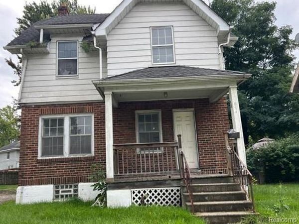 674 N Perry Street, Pontiac, Mi 48342