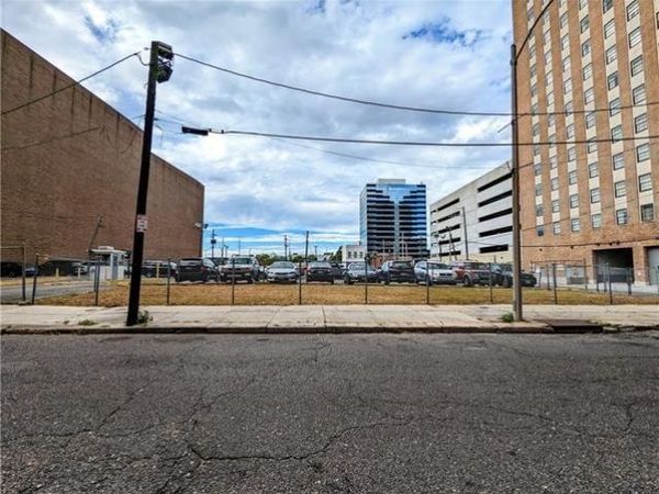 1500 CLEVELAND Avenue , New Orleans, LA 70112