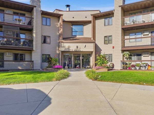 4350 Trenton Lane N, Unit 116, Plymouth, MN 55442