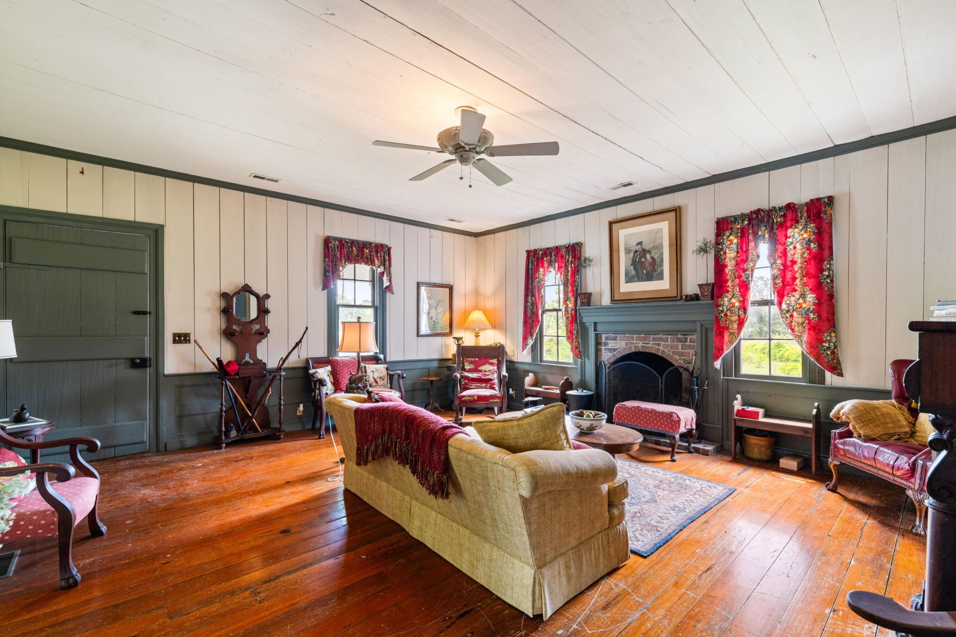 741 Jones Road Photo 100