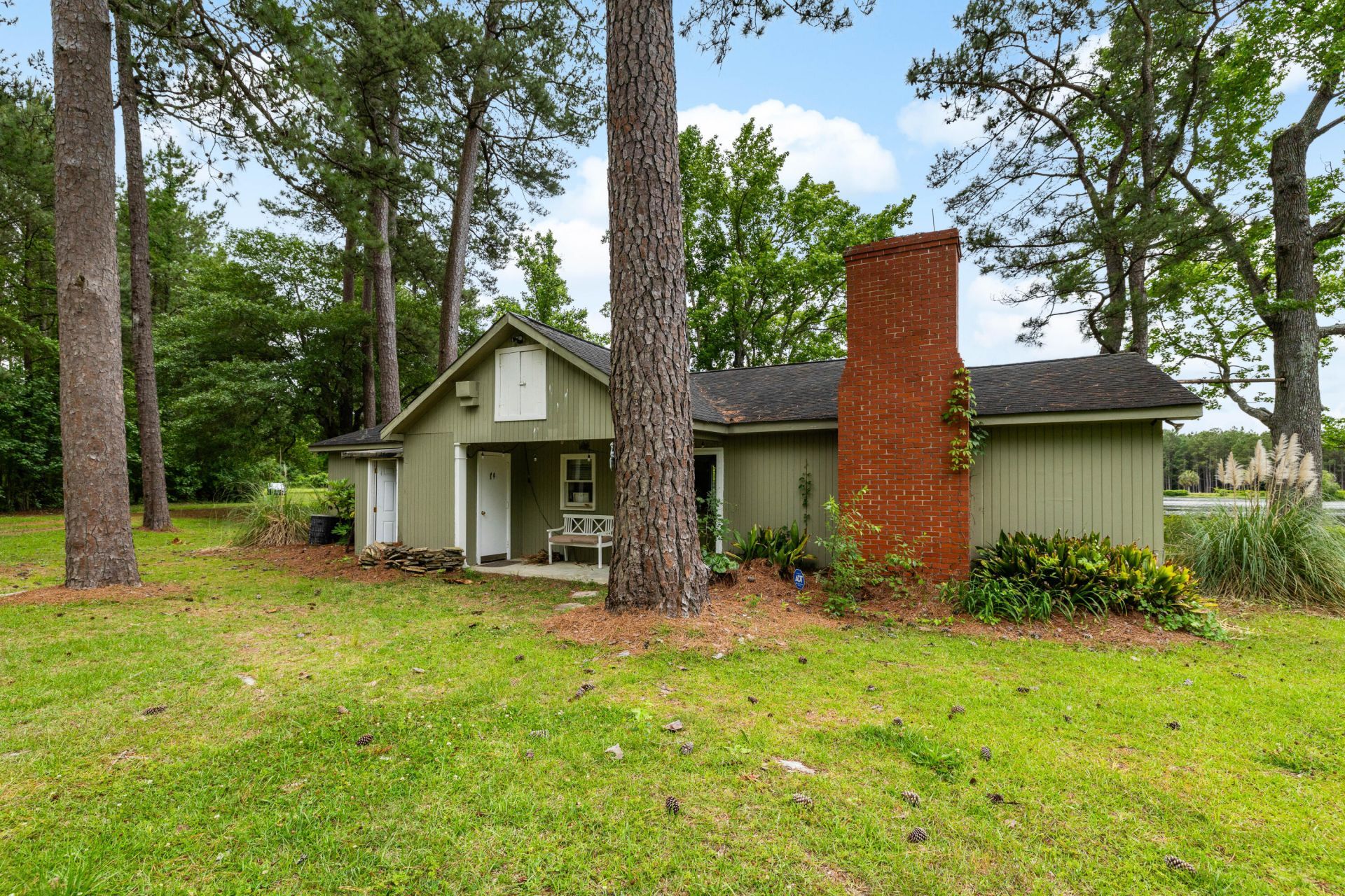 741 Jones Road Photo 23
