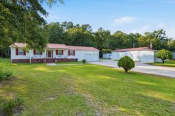 690 Lannie Lane photo 4