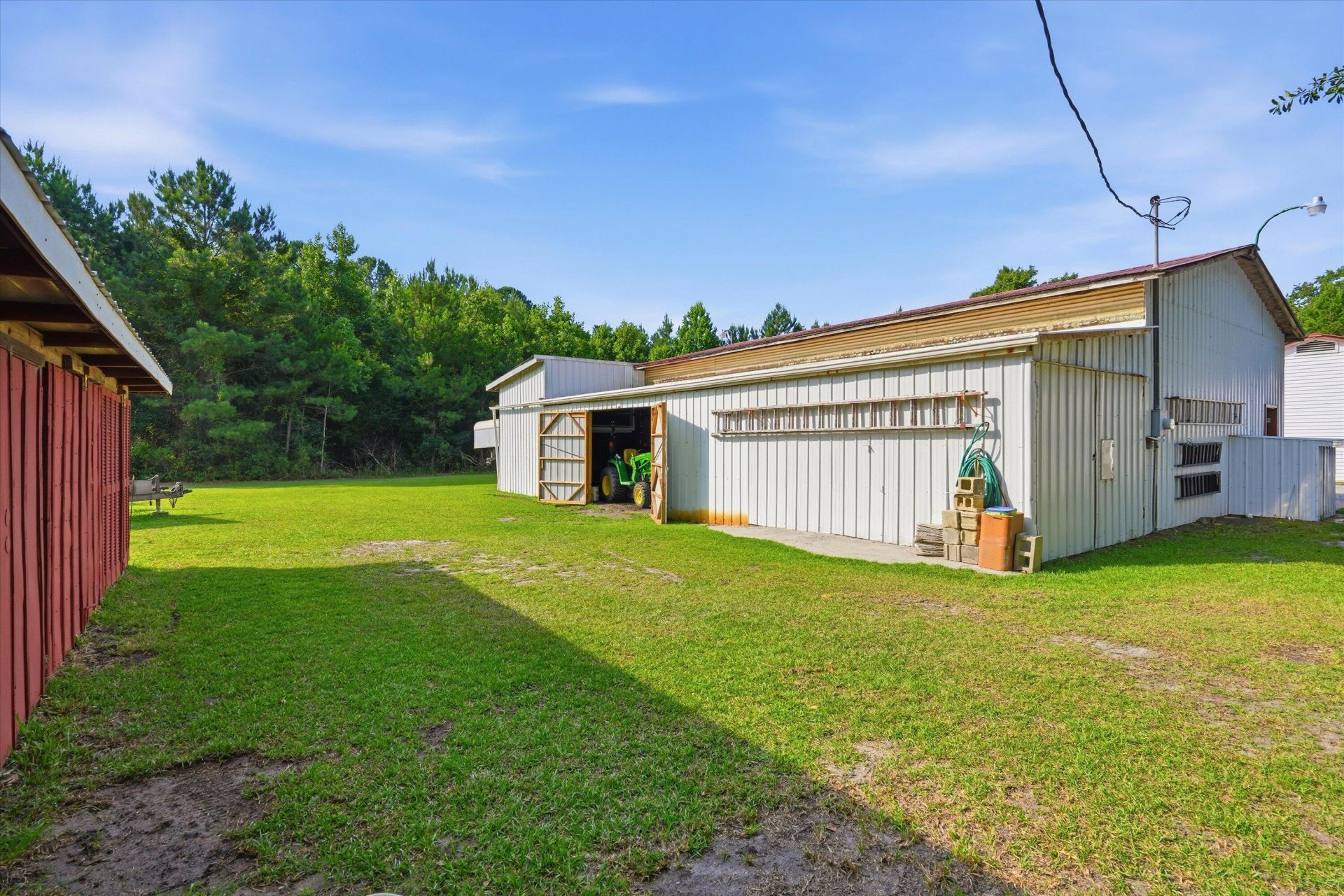 690 Lannie Lane Photo 5
