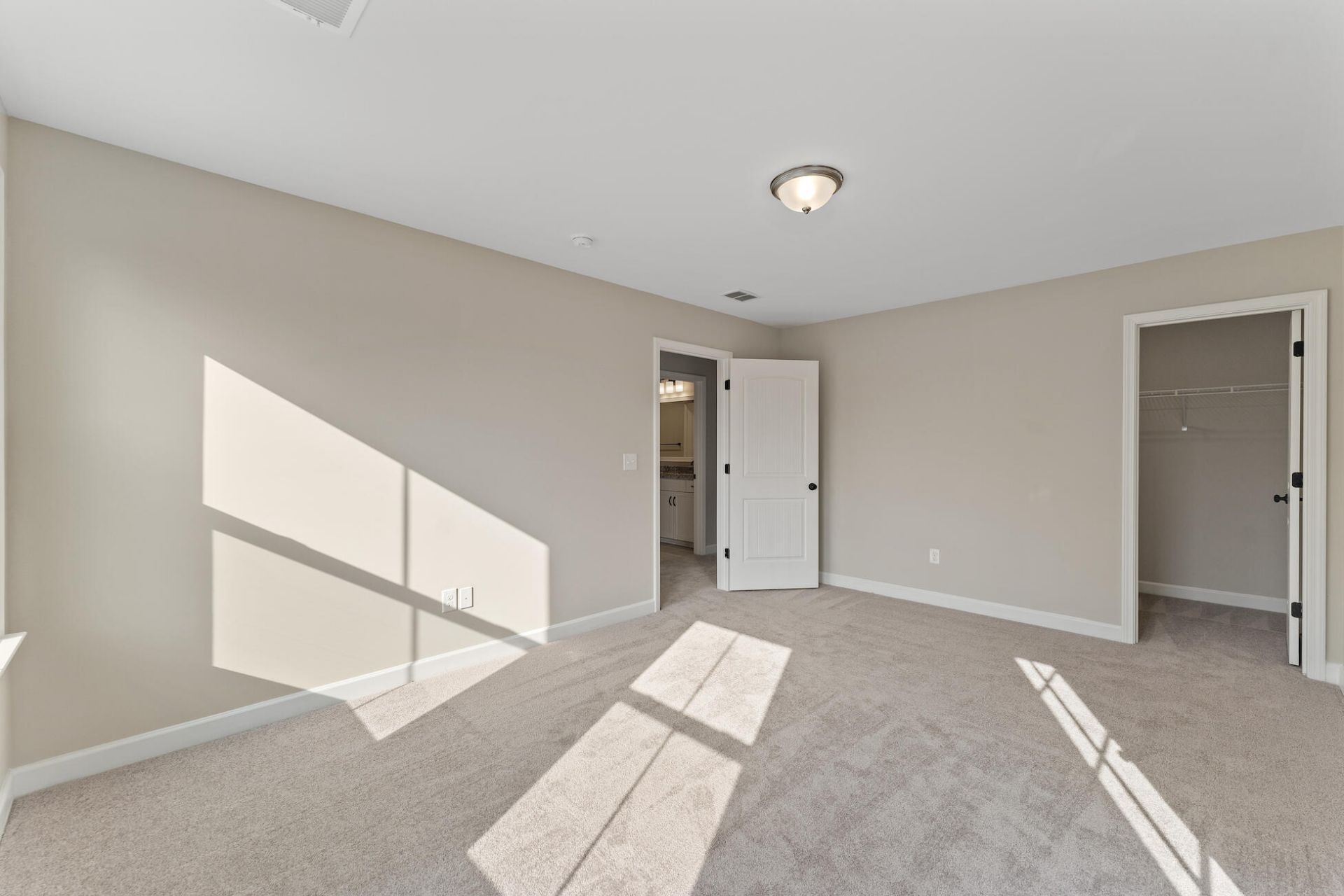 111 Crosswick Street Photo 18