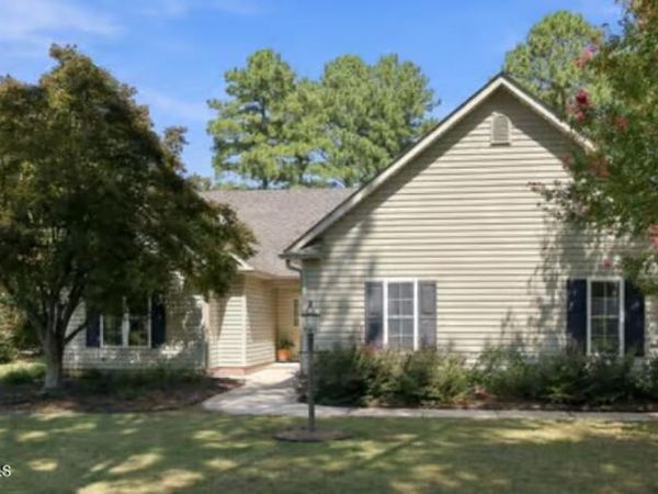 1405 Warwick Circle, Winterville, NC 28590