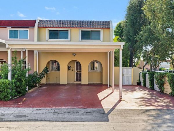 7205 W 3rd Ave , Hialeah, FL 33014