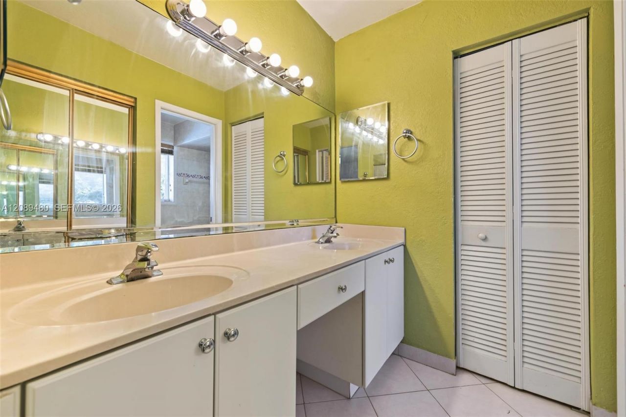 7205 W 3rd Ave , Hialeah, FL 33014 Photo