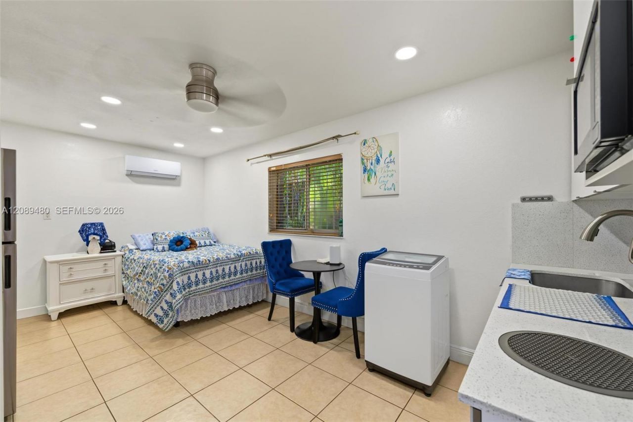 7205 W 3rd Ave , Hialeah, FL 33014 Photo