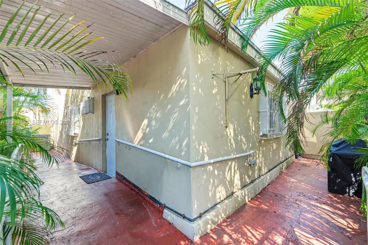 7205 W 3rd Ave , Hialeah, FL 33014 Photo