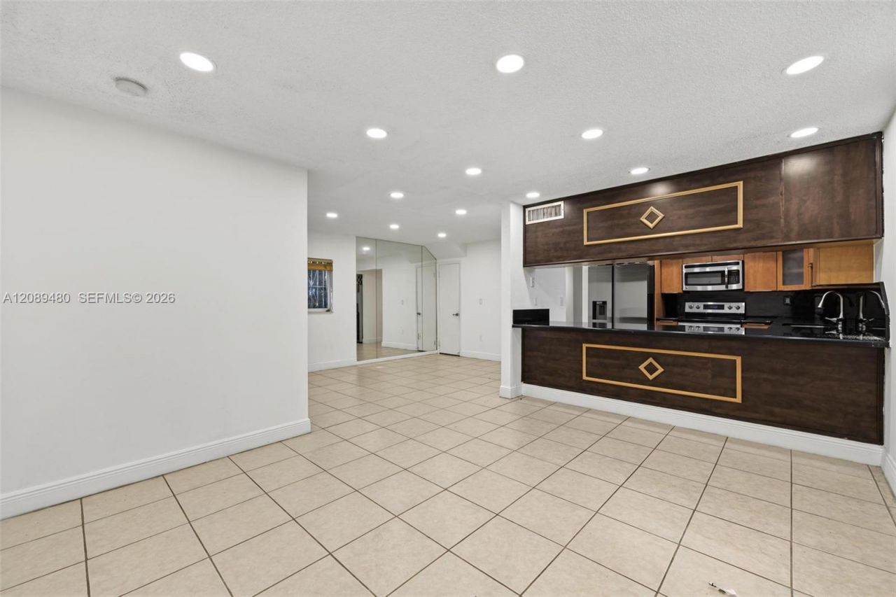 7205 W 3rd Ave , Hialeah, FL 33014 Photo
