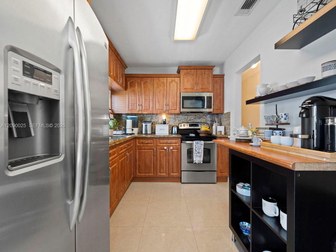 8530 NW 179th St, Hialeah, FL 33015 Photo