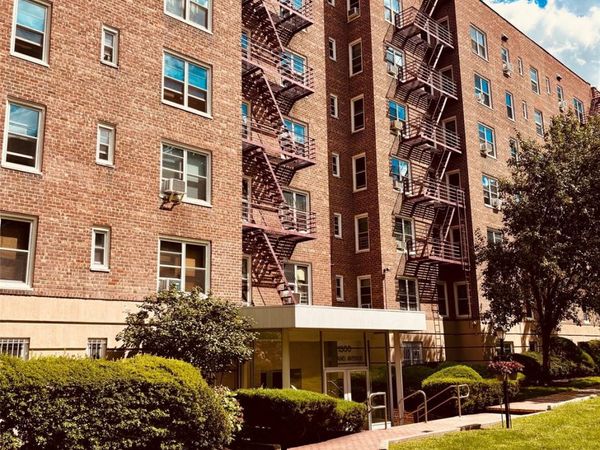 1300 Midland Avenue , Unit A-65, Yonkers, NY 10704