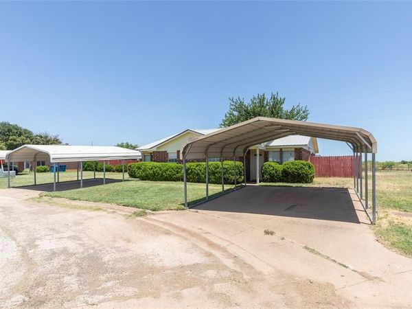 201 & 203 Bluebonnet Drive , Winters, TX 79567