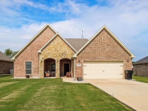 13216 County Road 237 , Terrell, TX 75160