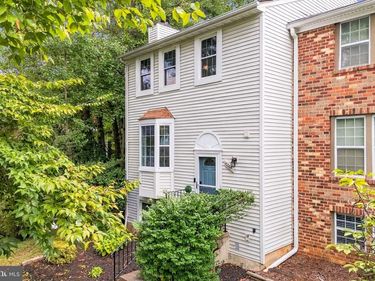 10008 CHESTNUT WOOD LANE, BURKE, VA 22015