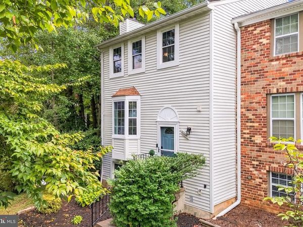 10008 CHESTNUT WOOD LANE, BURKE, VA 22015