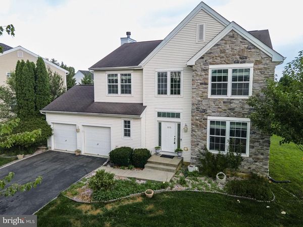 1035 JERVIN DRIVE , ALLENTOWN, PA 18104