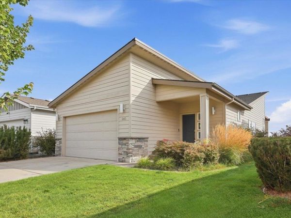 6815 S Blackwing Ct, Spokane, WA 99224