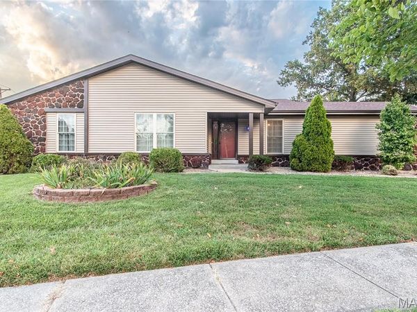 5185 Bryncastle Place, Unincorporated, MO 63128