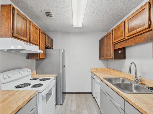 455 Stara Cir, Unit D, Pensacola, FL 32505