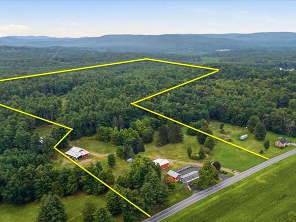 474 Groveside Road, Hoosick Falls, NY 12090