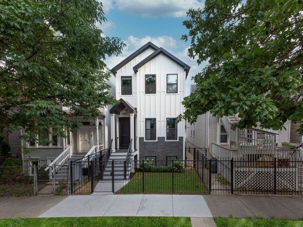 2447 W Moffat Street , Chicago, IL 60647