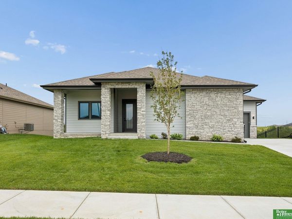 11715 S 119th Street, Papillion, NE 68046