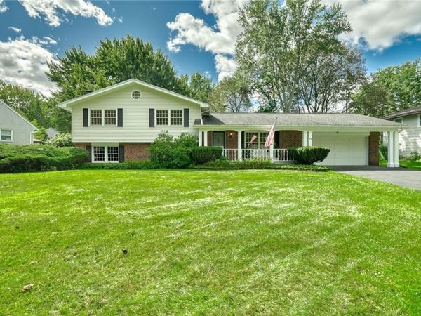72 Barnfield Road, Pittsford, NY 14534