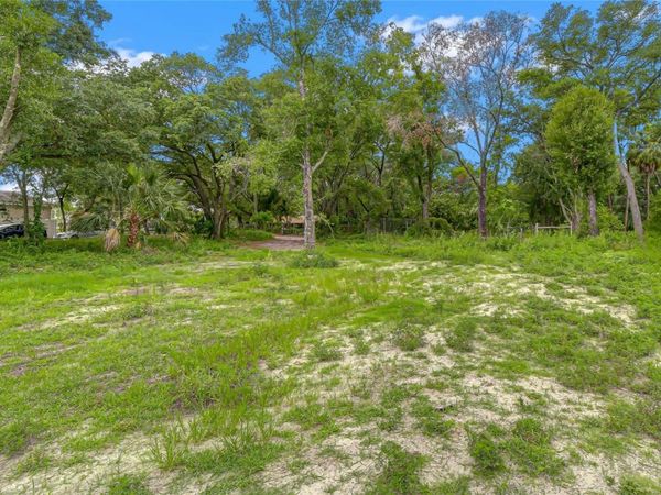 6806 NEW YORK DRIVE , Unit Lot A, TAMPA, FL 33619