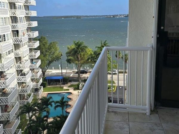 1440 Brickell Bay Dr , Unit 909, Miami, FL 33131
