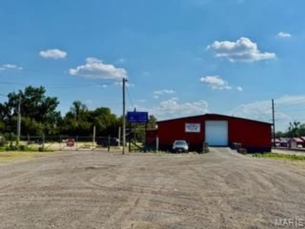 526 S Frisco Street , Sikeston, MO 63801