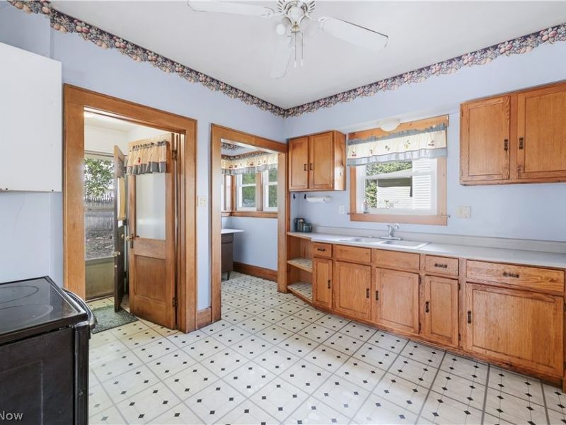 1245 S Freedom Avenue , Alliance, OH 44601 Photo 17
