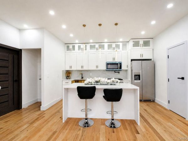 1194 Albany Avenue , Brooklyn, NY 11203