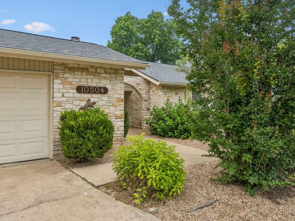 10504 Wagon Gap DR, Austin, TX 78750